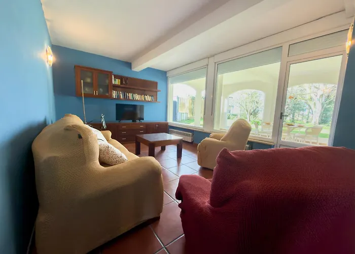 Dom wakacyjny Cintha Casa 8 Junto Al Golf De Luarca